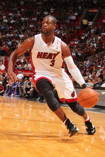 豪门悲喜夜：姆总两记世界波皇马3-0 阿森纳2-0 切尔西1-3倒数第三（豪门冷暖夜：姆巴佩两记世界波，皇马3-0；阿森纳2-0；切尔西1-3跌至倒数第三）