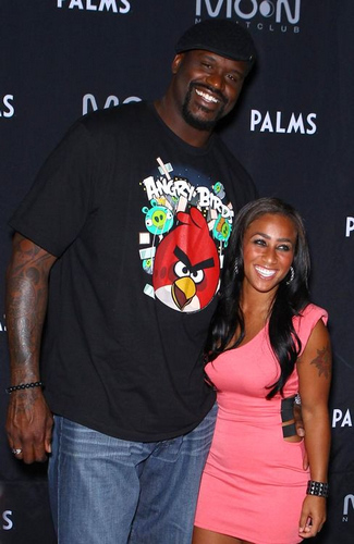 切尔西一路＂躺赢＂遭看衰 巴黎五冠王志在必得？（切尔西被质疑一路躺赢，巴黎志在冲击五冠？）