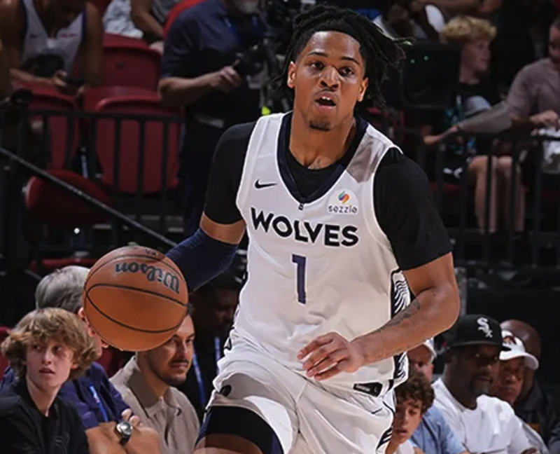 雷霆天才控卫再度刷新纪录（雷霆王牌控卫再度改写纪录）