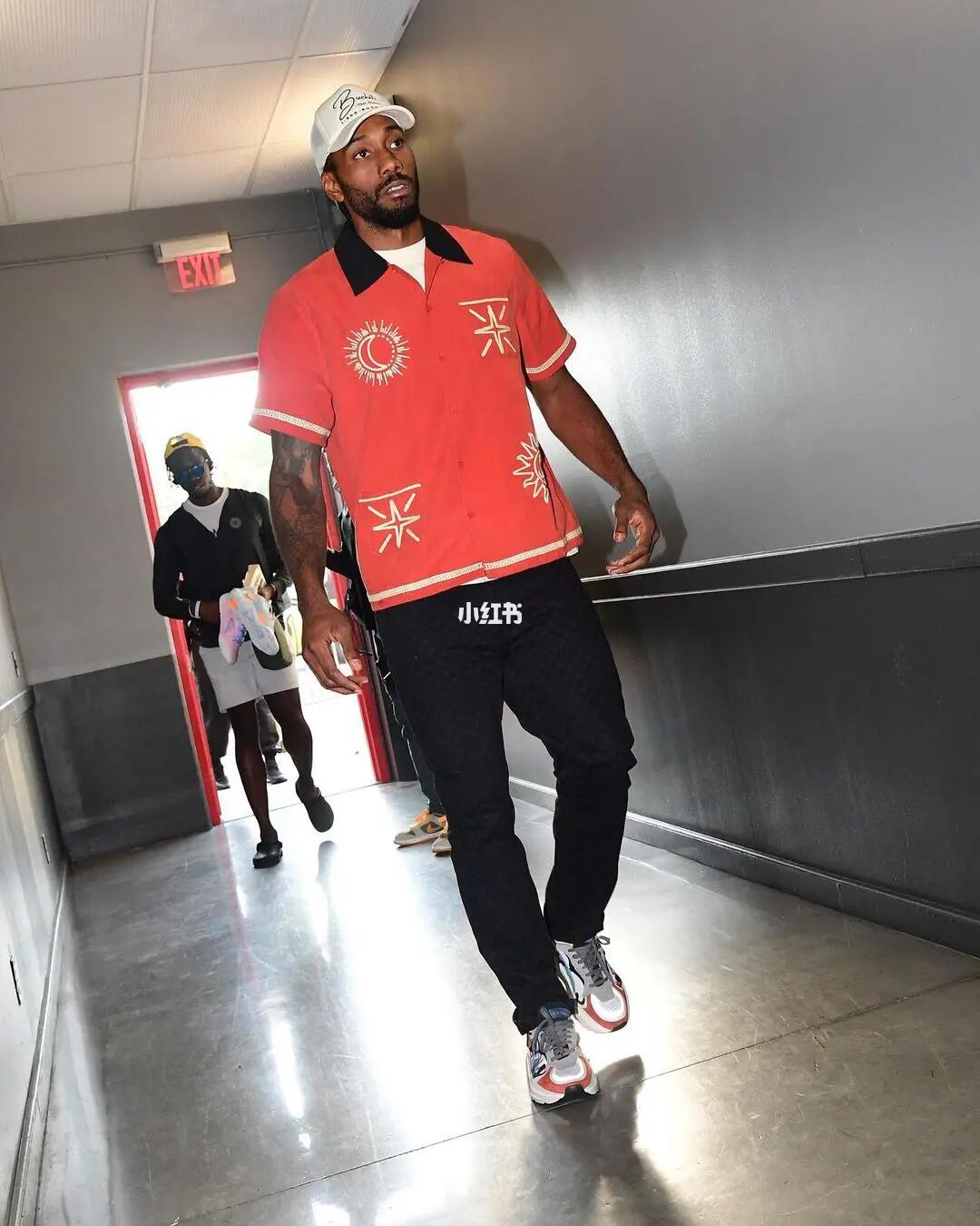 里程碑！米切尔生涯总进球数突破5000球大关（米切尔迎来里程碑：职业生涯进球总数突破5000大关）