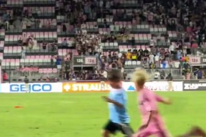 李霄鹏：明天就是拼，赢下最后一个主场比赛（李霄鹏：明天全力一战，力争拿下最后一个主场）