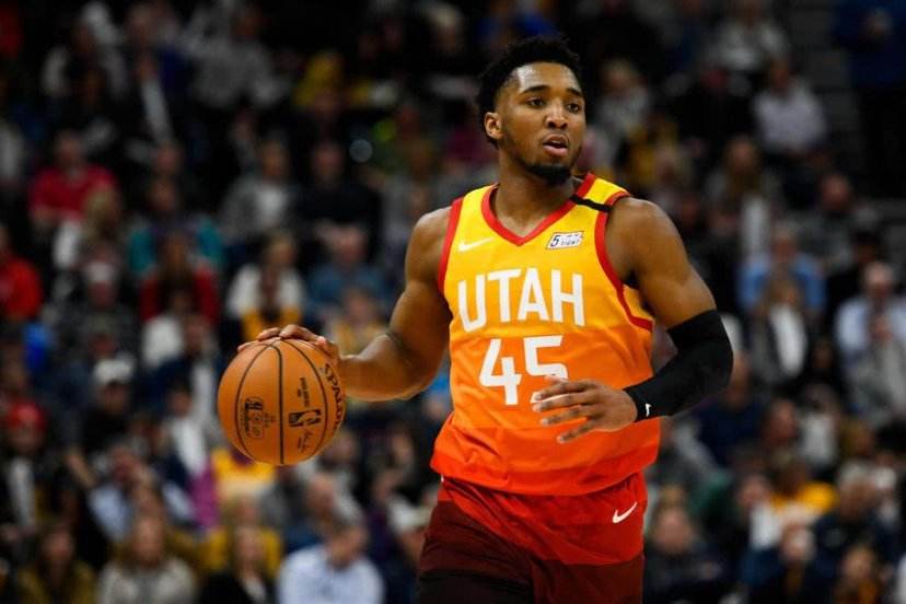 曼晚：续约奥赖利，曼城正通过新老交替来实现俱乐部长期愿景（曼晚：曼城与奥赖利续约，以新老更替推进俱乐部长期蓝图）