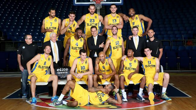 在勇士拿两冠，为何杜兰特只和库里绝配，在其他球队却难拿冠军？（杜兰特在勇士能夺两冠，为何离开库里后在其他球队却难问鼎冠军？）