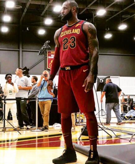 巴黎圣日耳曼梅西助攻内马尔破门（梅西妙传助内马尔破门，巴黎圣日耳曼进球）