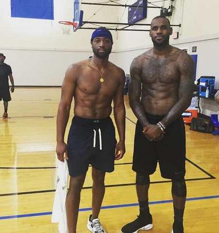 全场最积极！克里斯·邓恩各种飞奔拼抢 拿到8分6板3助1断（克里斯·邓恩活力全开，飞奔拼抢贡献8分6板3助1断）