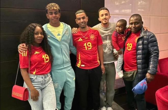 足球欧洲豪门宣布亏损，财政危机加深（欧洲足坛豪门披露亏损，财务困境加剧）