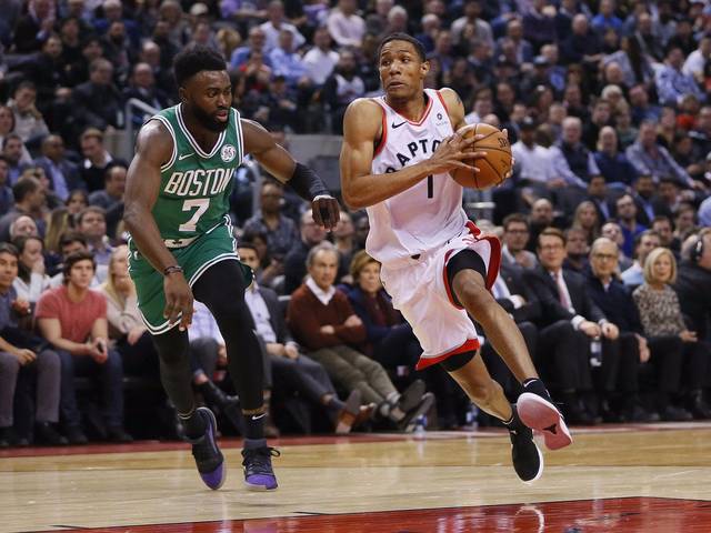 歌名应景，著名歌唱家波切利在世界杯抽签仪式演唱《今夜无人入眠》（世界杯抽签仪式上，波切利献唱《今夜无人入眠》，曲名颇为应景）