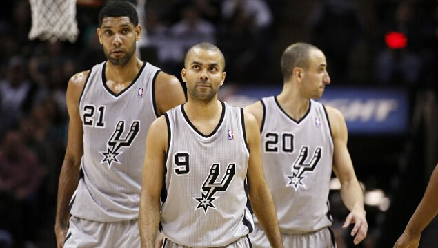 三天两赛！布伦特福德主帅：赛程压力巨大，但球员们踢得很有勇气（连轴转三天两战，布伦特福德主帅：压力山大，队员敢打敢拼）